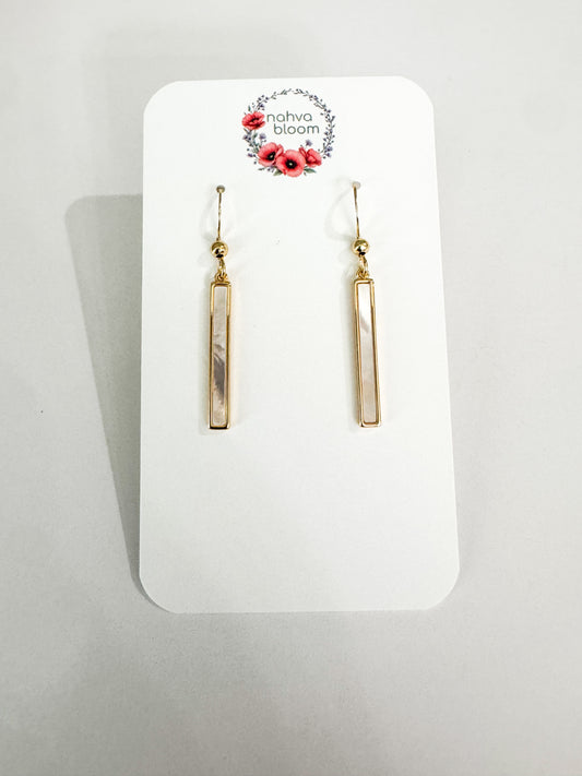 gold seashell bar earrings