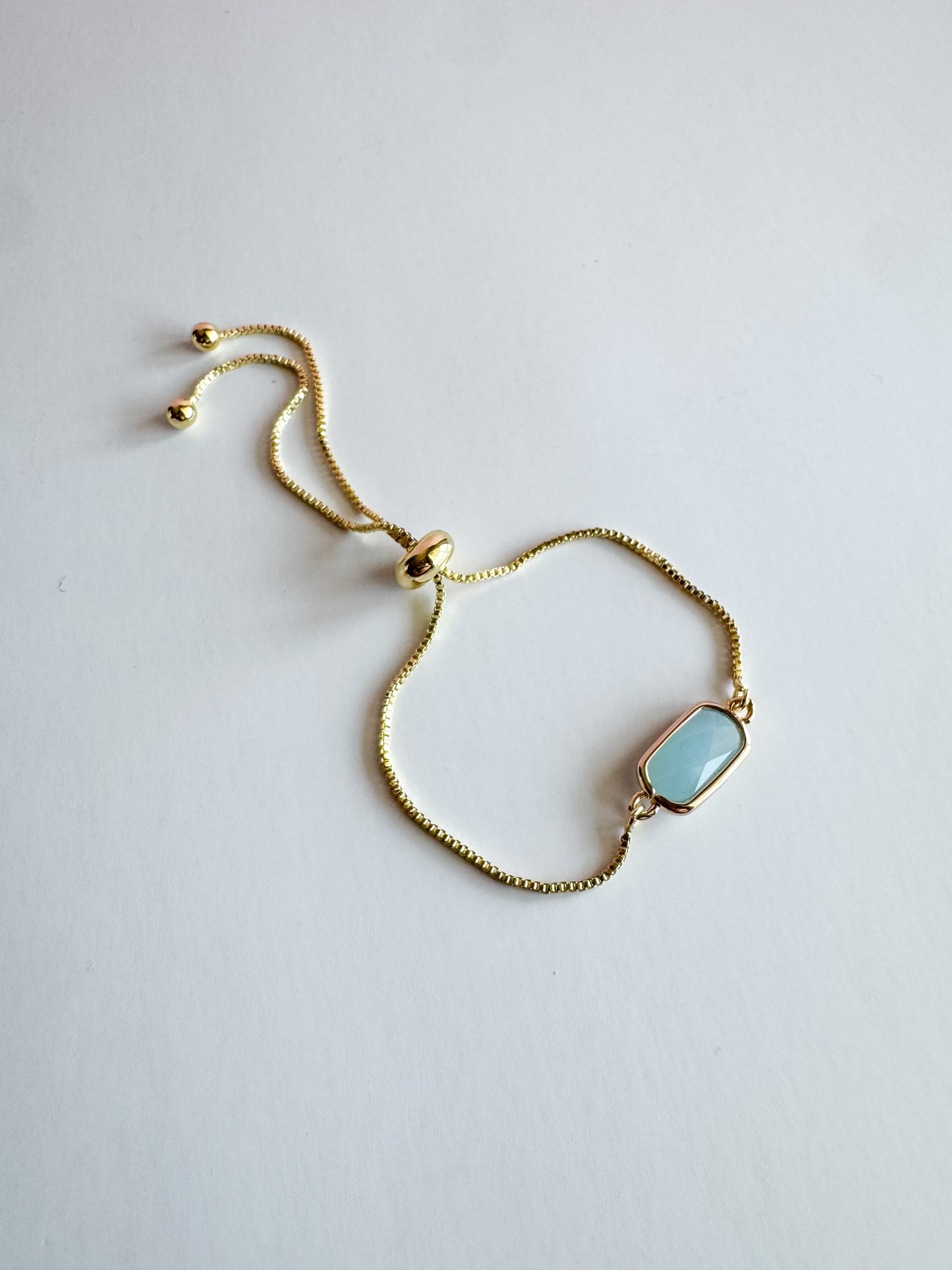 bracelet in blue