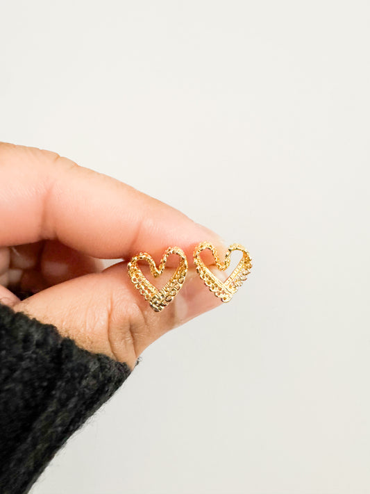 filigree heart studs in gold