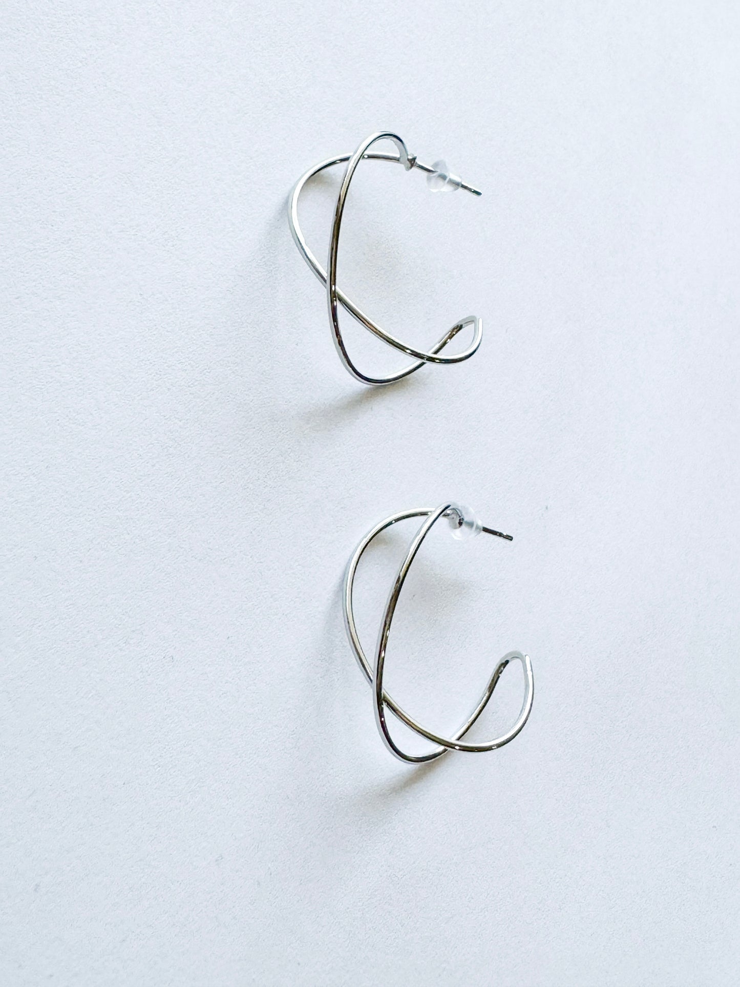 hoops earrings in white gold