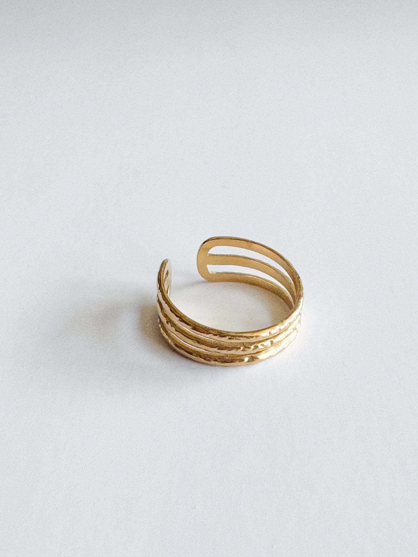 triple row gold ring