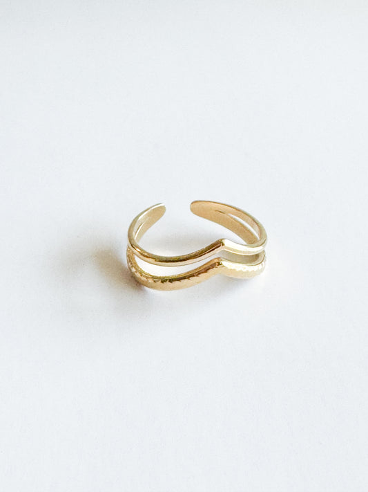 v shaped gold ring