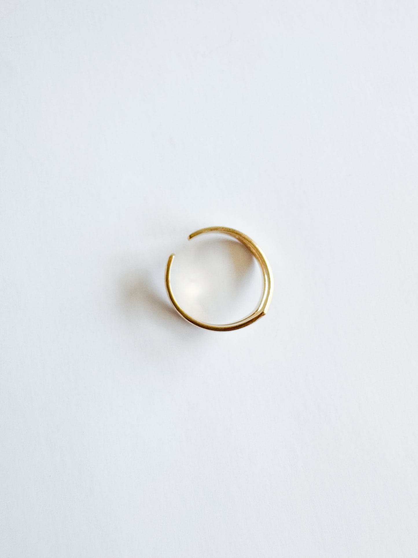 v shaped gold ring