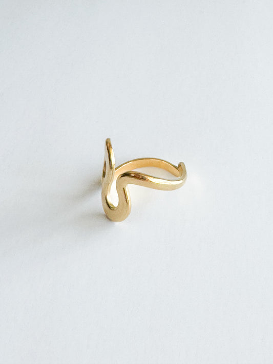 squiggle gold ring