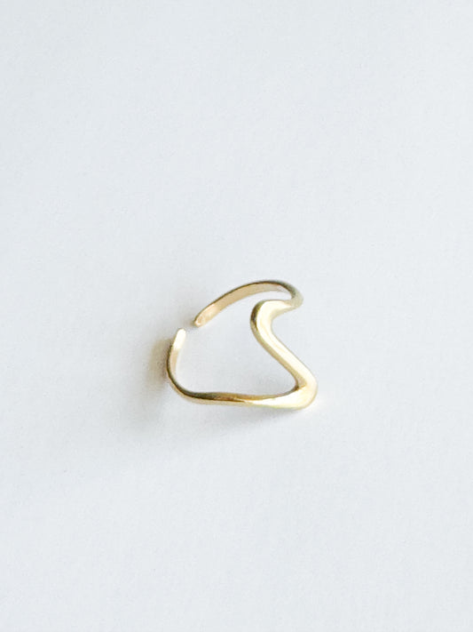 wavy gold ring