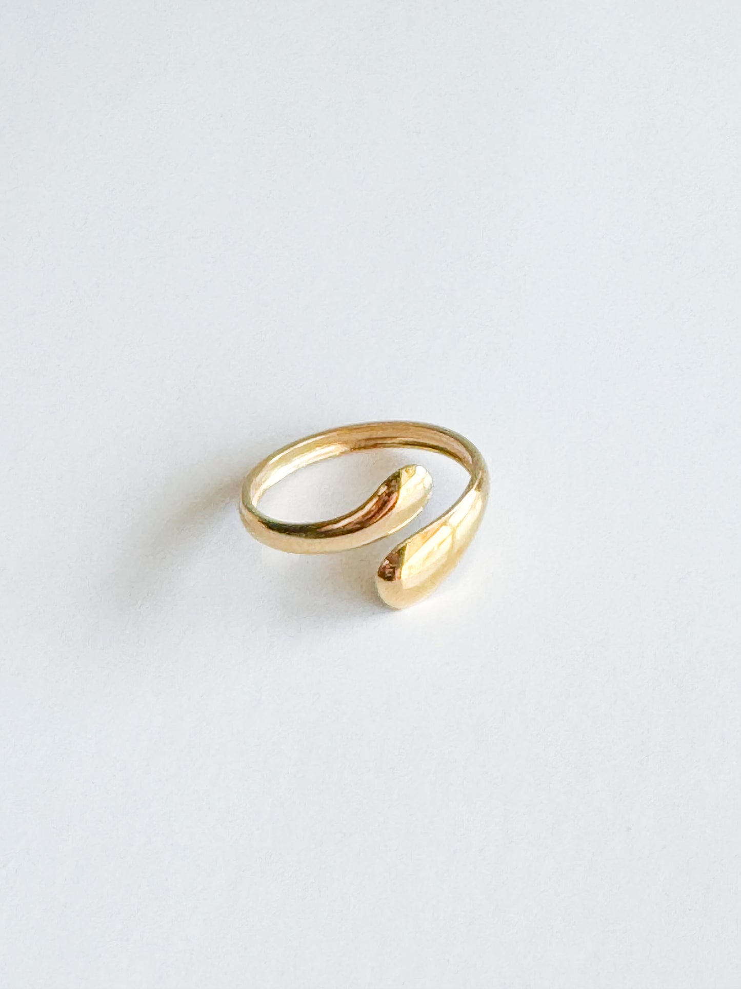 teardrop gold ring