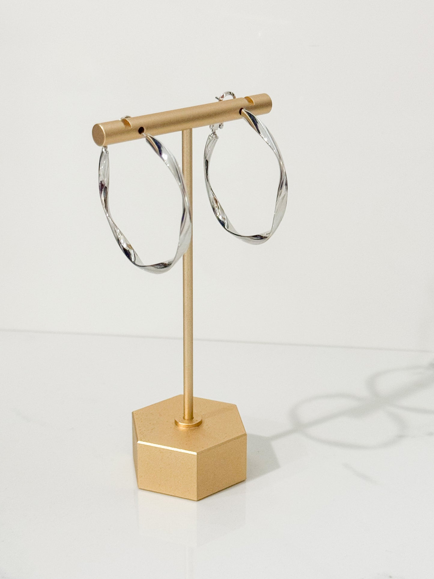 hoop earrings in white gold