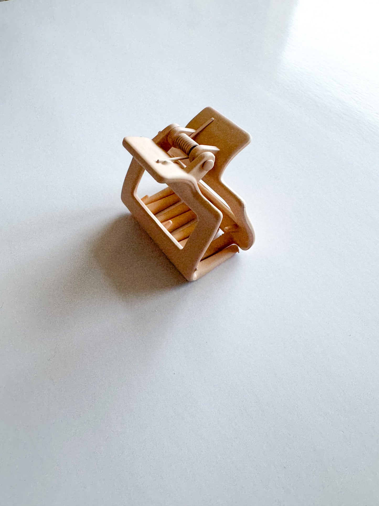 small rectangular hair claw in tan