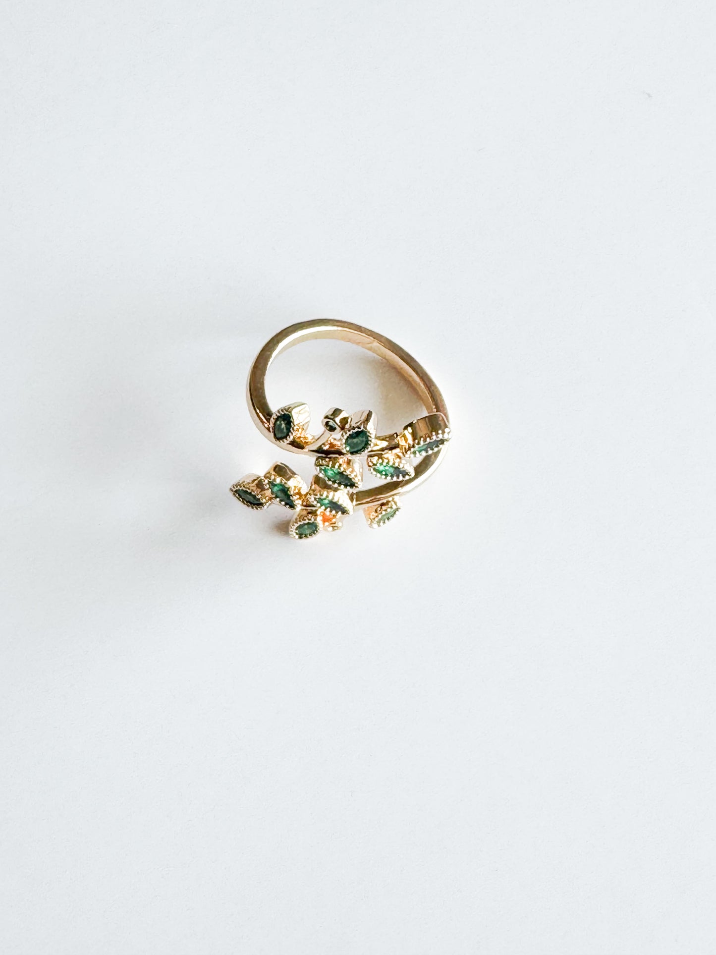 emerald leaves cz pave gold ring