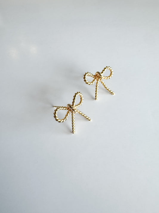 roped bow studs