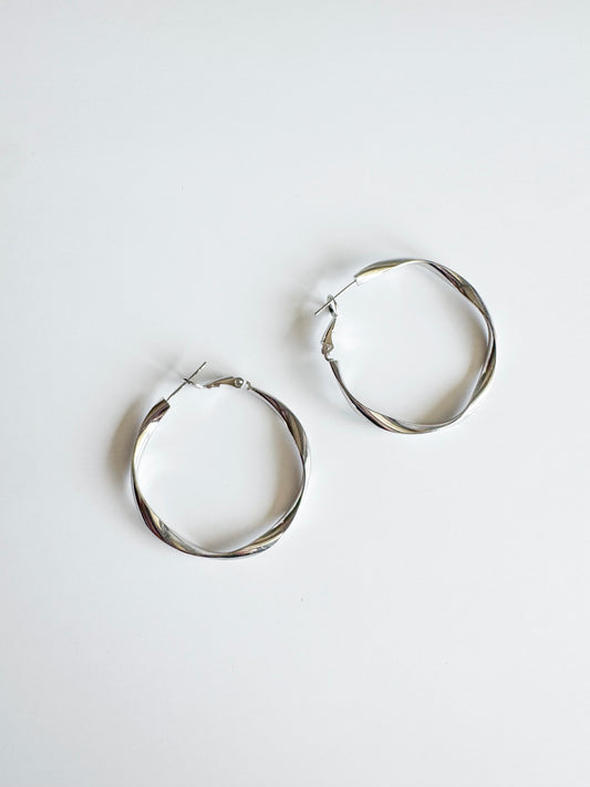 hoop earrings in white gold