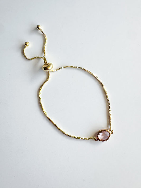 bracelet in light pink