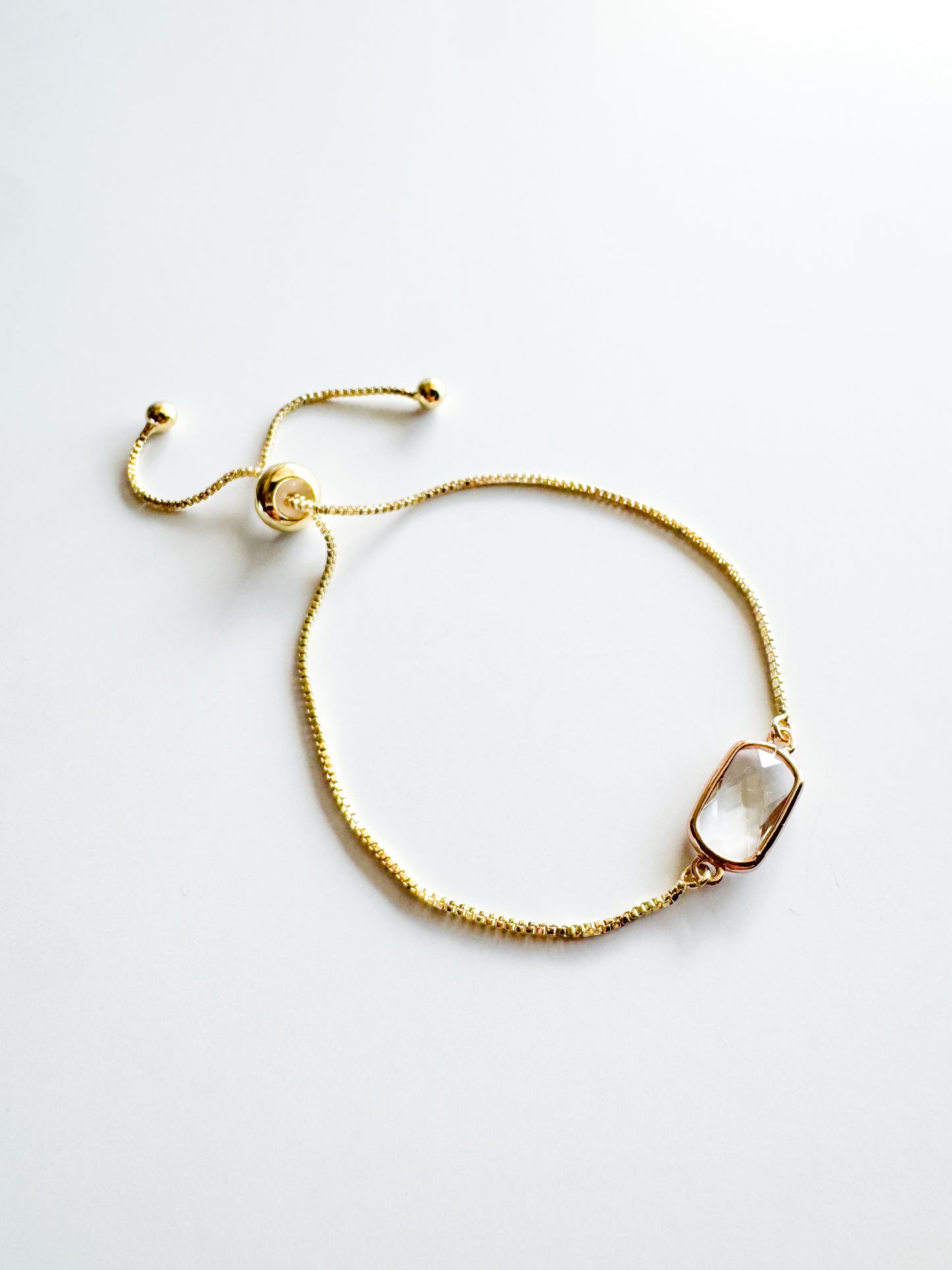 bracelet in clear glass