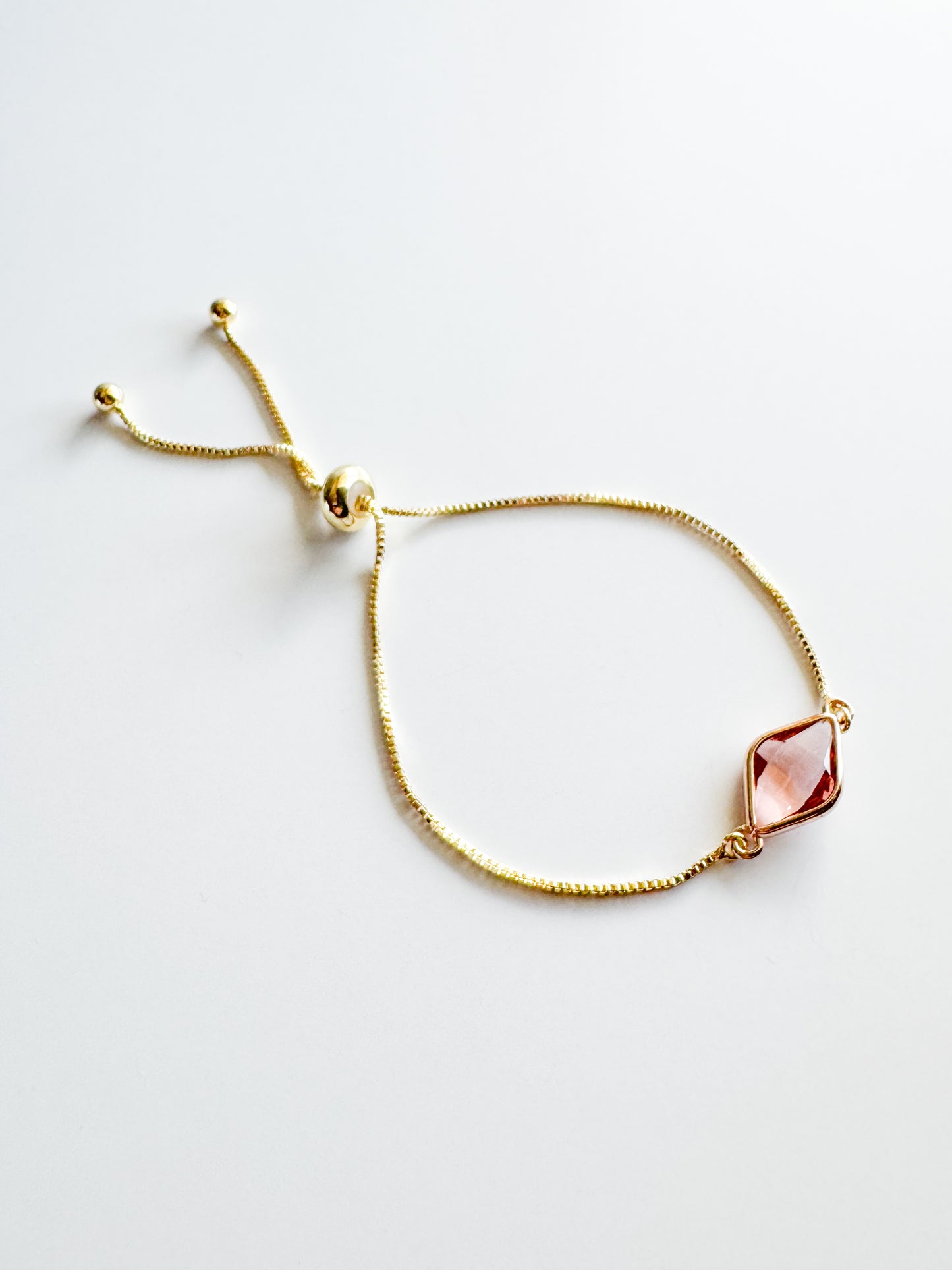 bracelet in pink