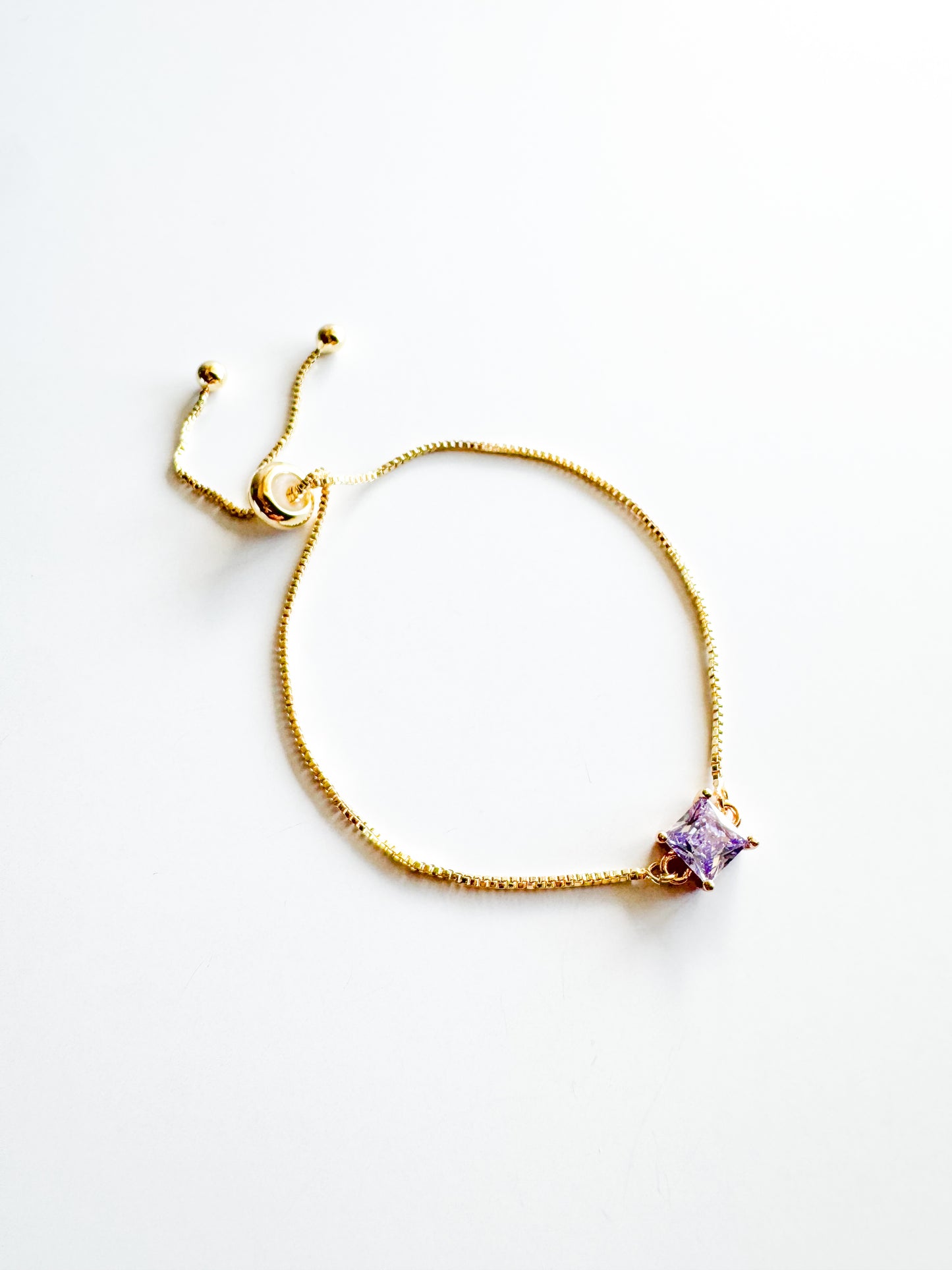 bracelet in purple glass