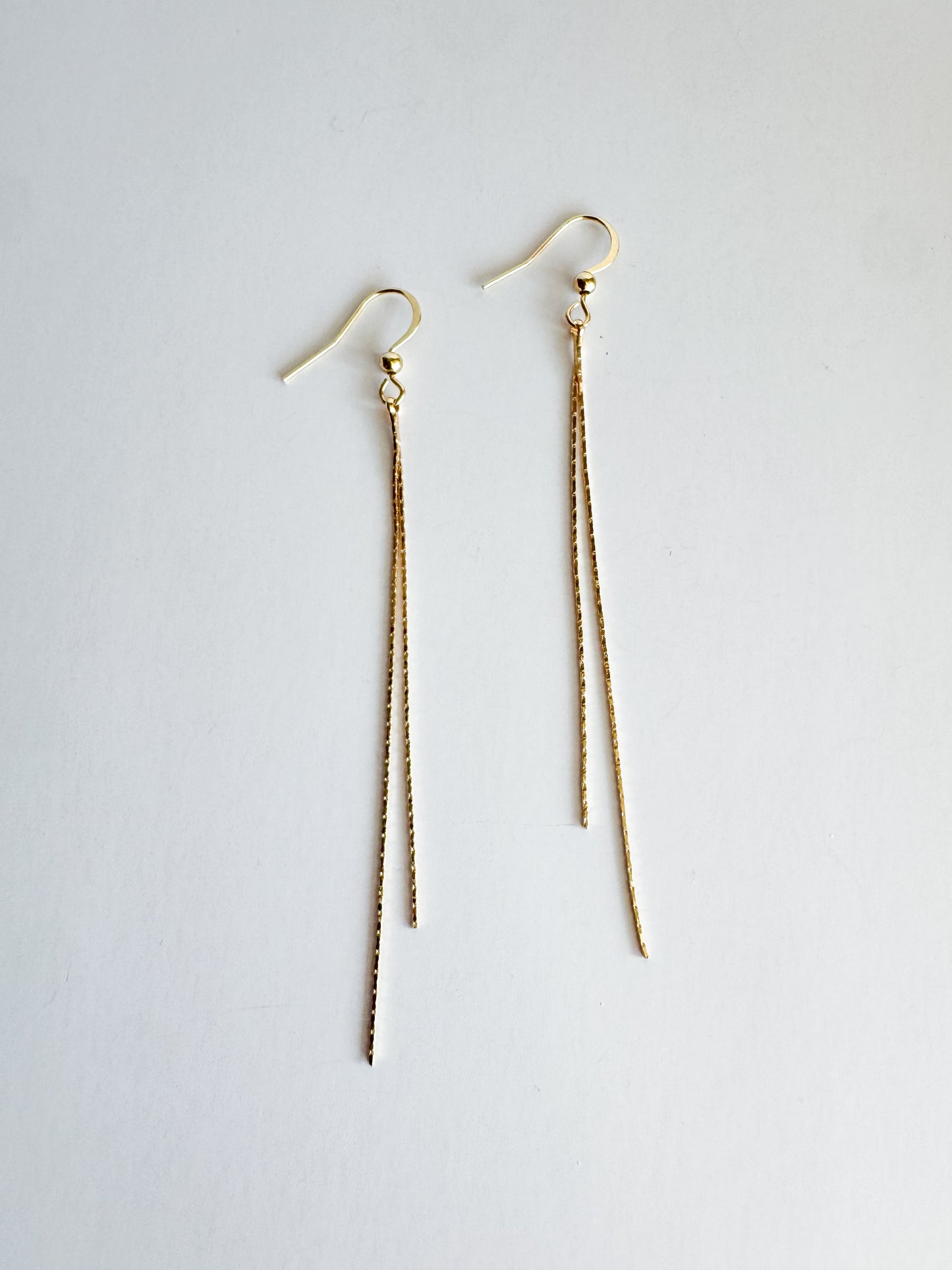 chain earrings in gold