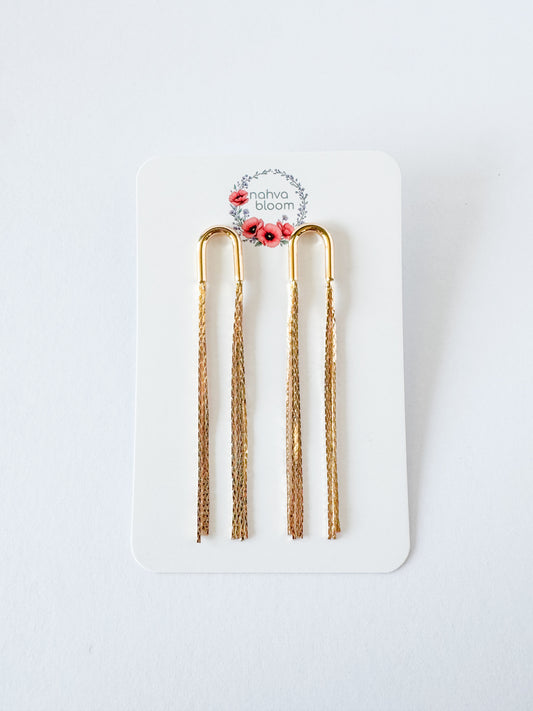 arch chain tassel earrings in gold