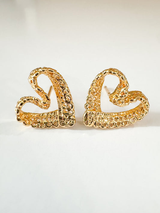 filigree heart studs in gold
