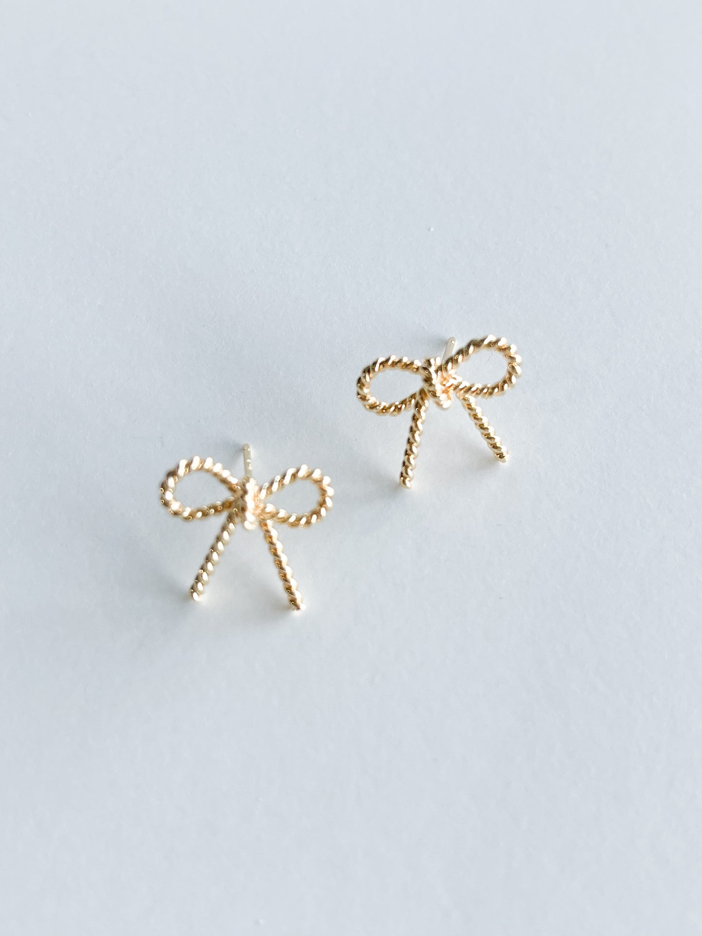 roped bow studs