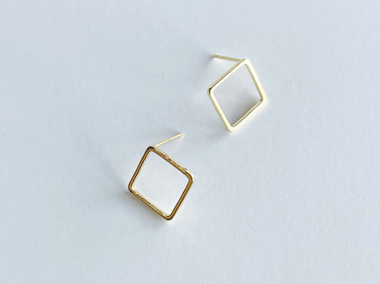 Diamond studs