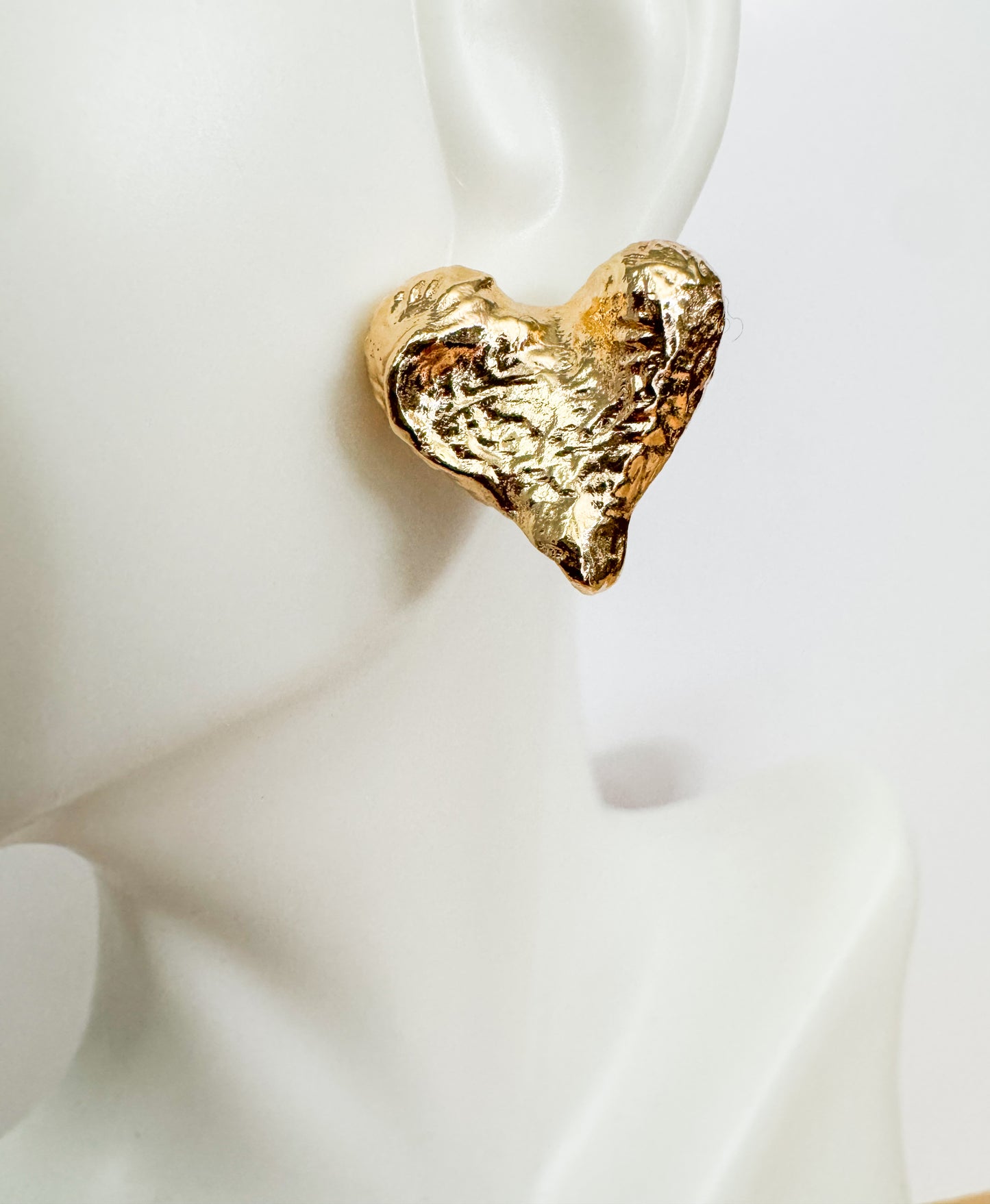 gold hammered heart studs