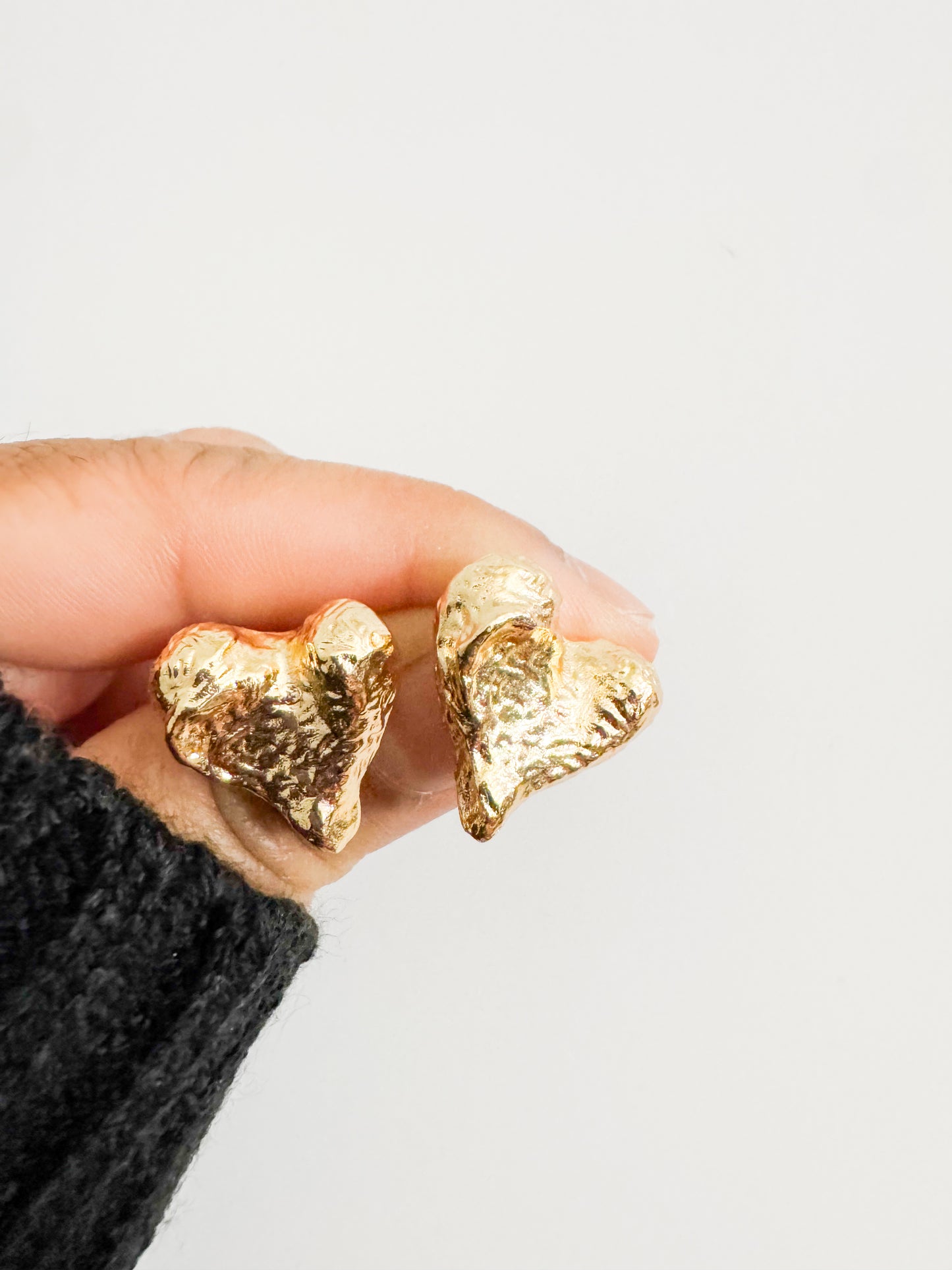gold hammered heart studs